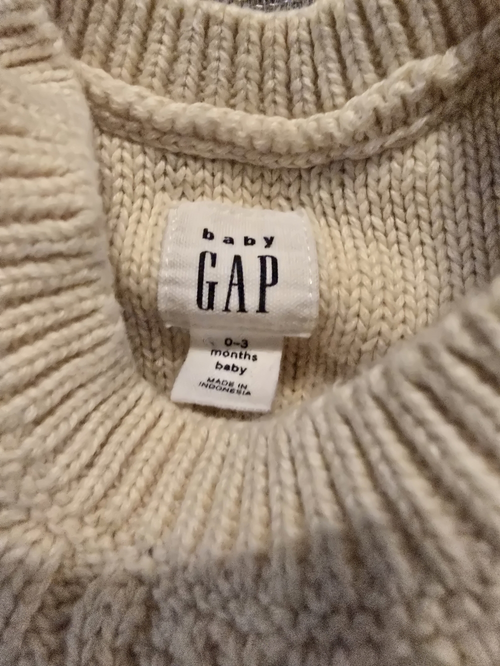 Baby Gap Knit Sweater Bundle 2 Piece Hooded Cardigan Cable Knit Cream 0-6 Months - Picture 4 of 5